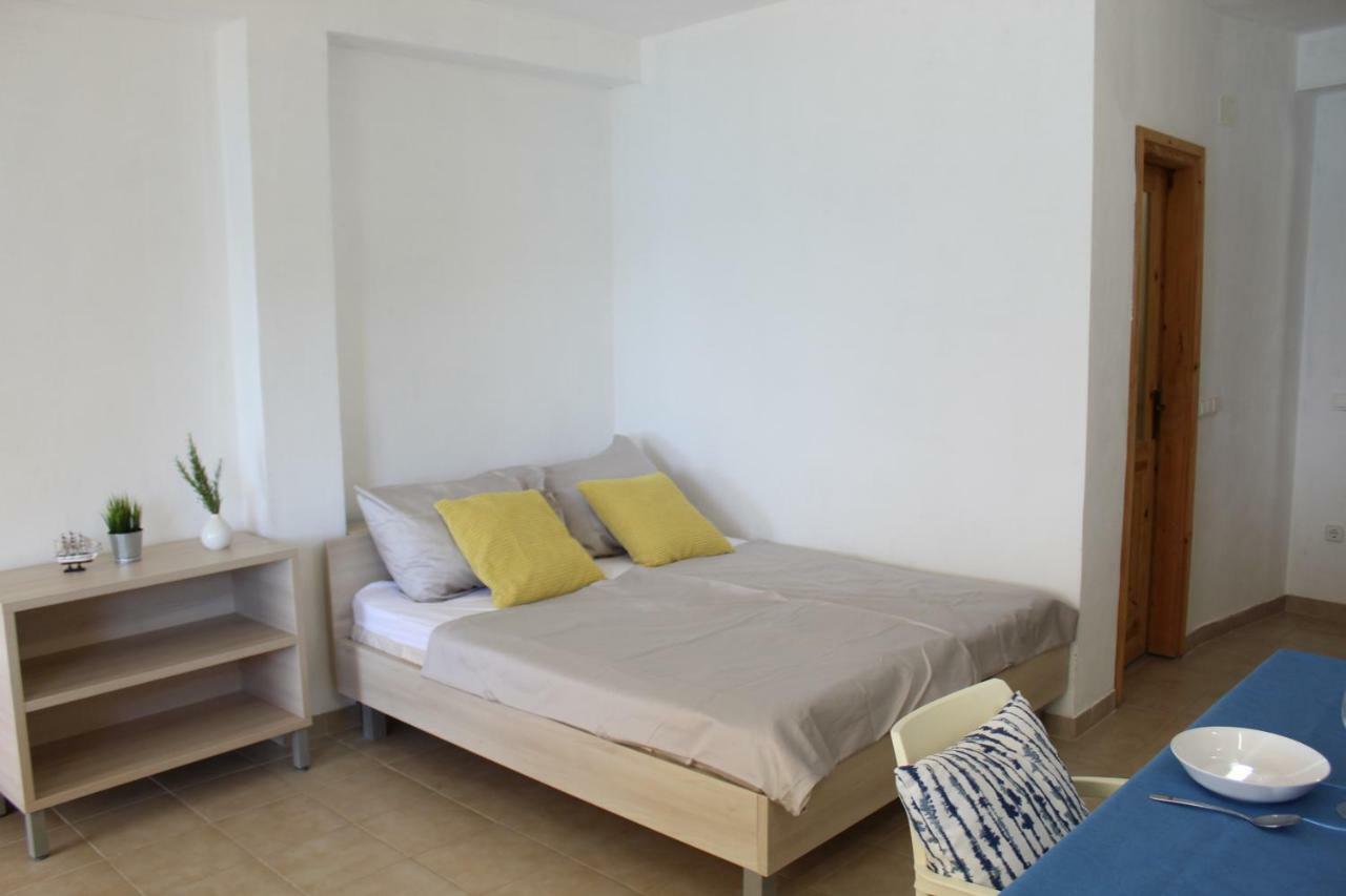 Apartments Andrea Vela Luka Kültér fotó